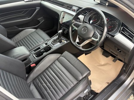 2020 Volkswagen Passat - photo 4