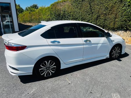 2018 Honda Grace - photo 11