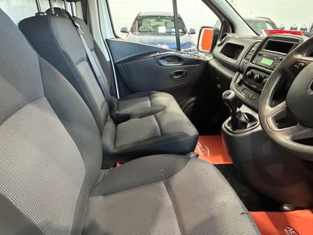 2021 Renault Trafic - photo 11