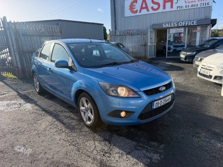 2009 Ford Focus - photo 2
