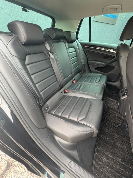 2019 Volkswagen Golf - photo 8