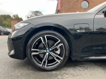 2023 BMW 3-Series - photo 10