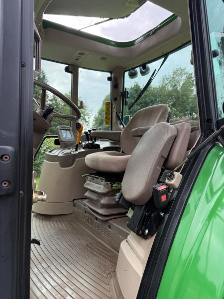 2009 John Deere 6430 - photo 17