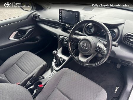 2022 Toyota Yaris - photo 4