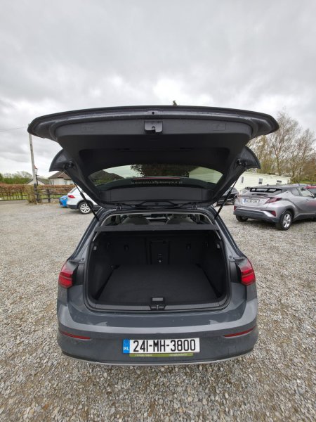 2024 Volkswagen Golf - photo 21
