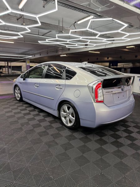 2013 Toyota Prius - photo 5