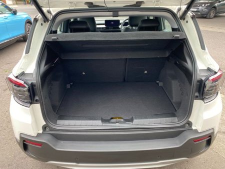 2025 Jeep Avenger - photo 15