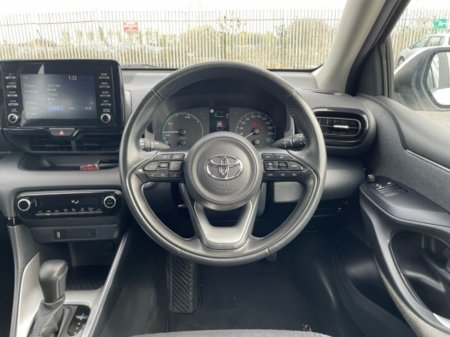 2020 Toyota Yaris - photo 10