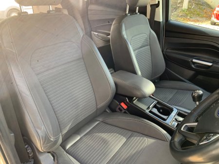 2020 Ford Kuga - photo 17