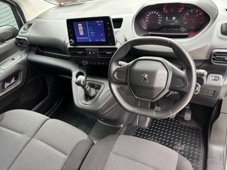 2023 Peugeot Partner - photo 17