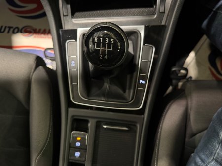 2019 Volkswagen Golf - photo 23