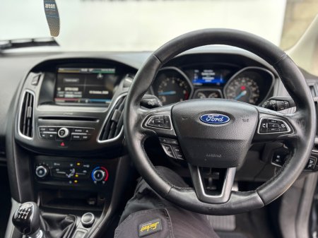 2015 Ford Focus - photo 15