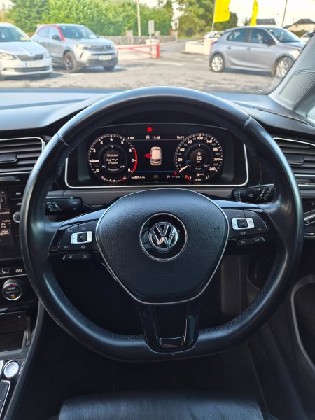 2020 Volkswagen Golf - photo 16