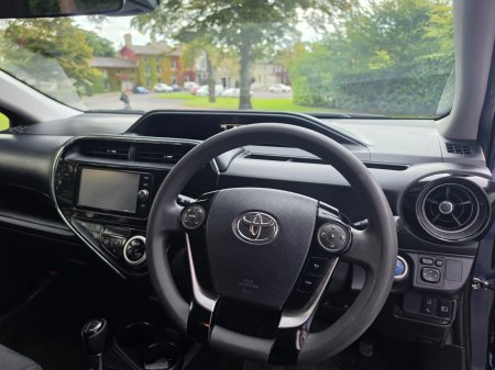 2018 Toyota Aqua - photo 19