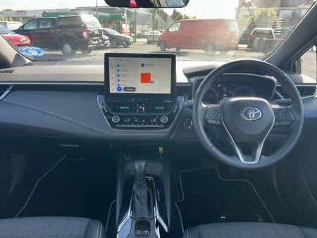 2025 Toyota Corolla - photo 8
