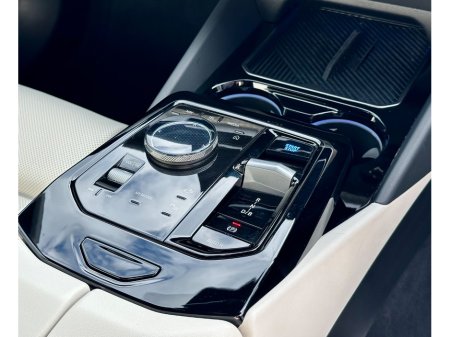 2025 BMW i5 - photo 12