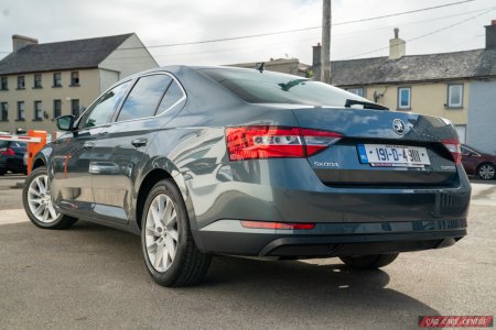 2019 Skoda Superb - photo 11