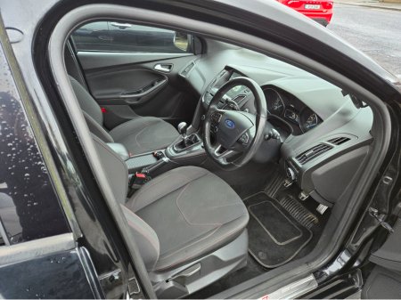 2018 Ford Focus - photo 7