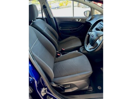 2017 Ford Fiesta - photo 6