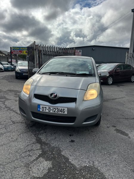 2007 Toyota Vitz - photo 18