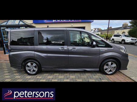2017 Honda Stepwagon - photo 11