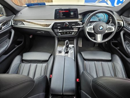 2017 BMW 5-Series - photo 10