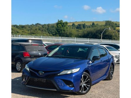 2019 Toyota Camry - photo 3