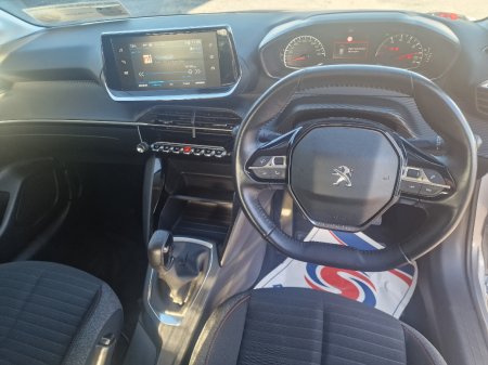 2022 Peugeot 208 - photo 6