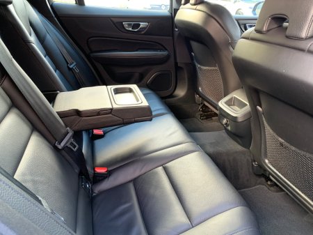2020 Volvo V60 - photo 14