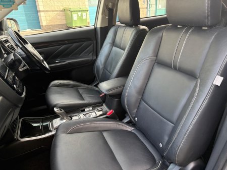 2018 Mitsubishi Outlander - photo 16