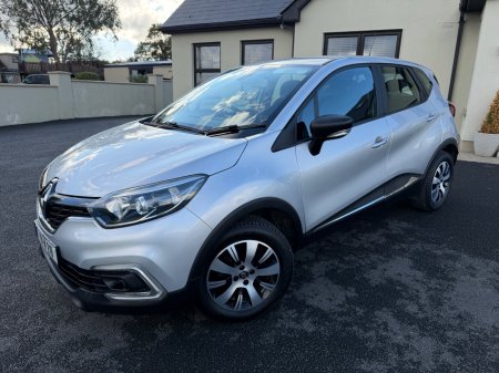 2019 Renault Captur - photo 2