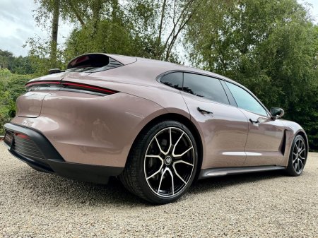 2024 Porsche Taycan - photo 4
