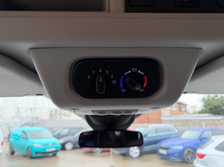 2018 Ford Transit - photo 22