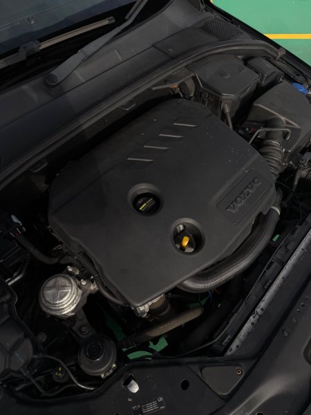 2012 Volvo 80 Series - photo 12