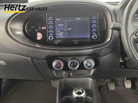 2023 Toyota Aygo X - photo 18