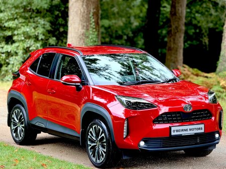 2025 Toyota Yaris Cross - photo 2