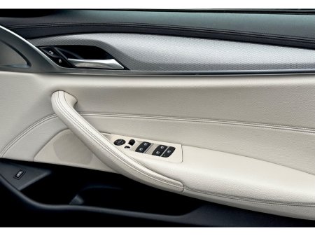 2018 BMW 5-Series - photo 13