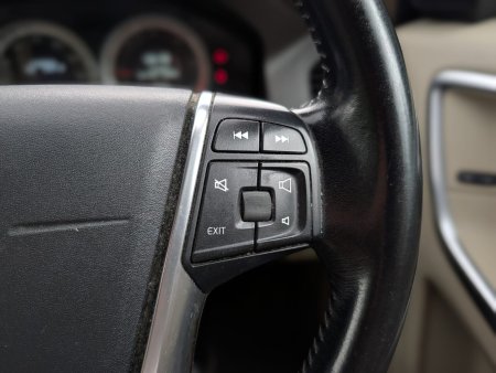 2011 Volvo XC60 - photo 18