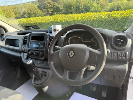 2021 Renault Trafic - photo 11
