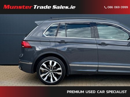 2021 Volkswagen Tiguan - photo 2