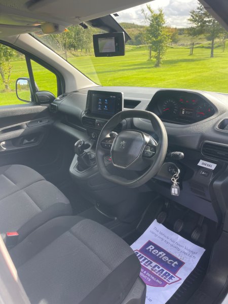 2020 Peugeot Partner - photo 9