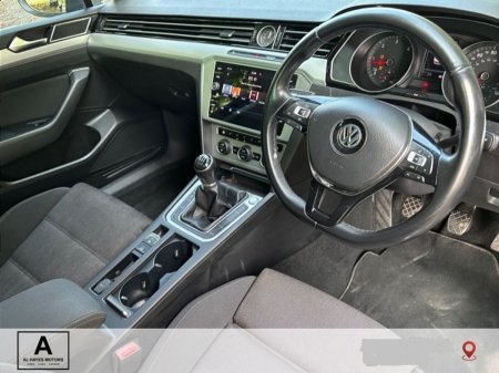 2019 Volkswagen Passat - photo 5