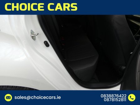 2021 Toyota Yaris - photo 7