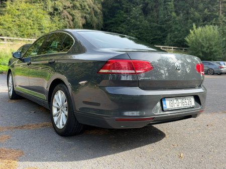 2018 Volkswagen Passat - photo 3