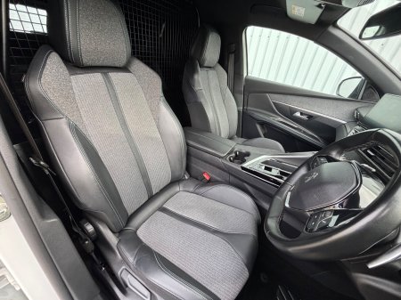 2023 Peugeot 3008 - photo 11