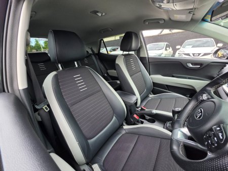 2017 Kia Stonic - photo 25