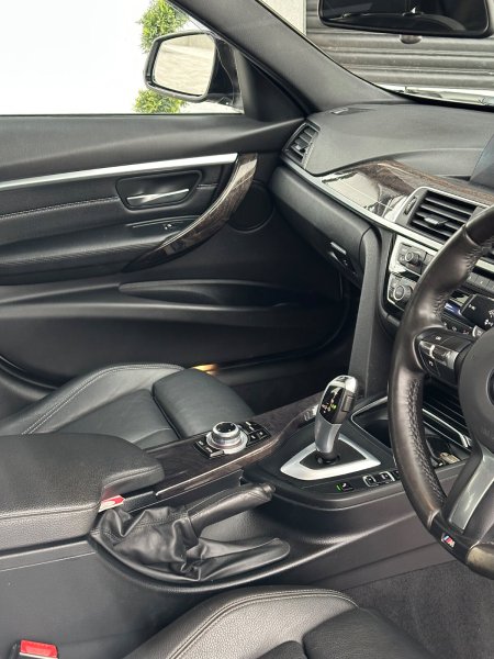 2017 BMW 3-Series - photo 21