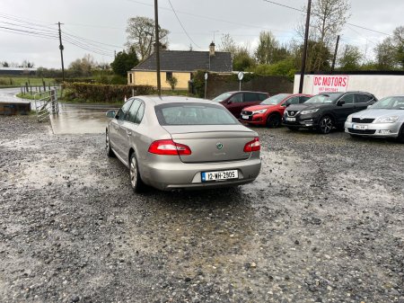 2012 Skoda Superb - photo 4