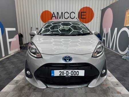 2021 Toyota Aqua - photo 2