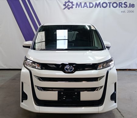 2022 Toyota Noah - photo 2